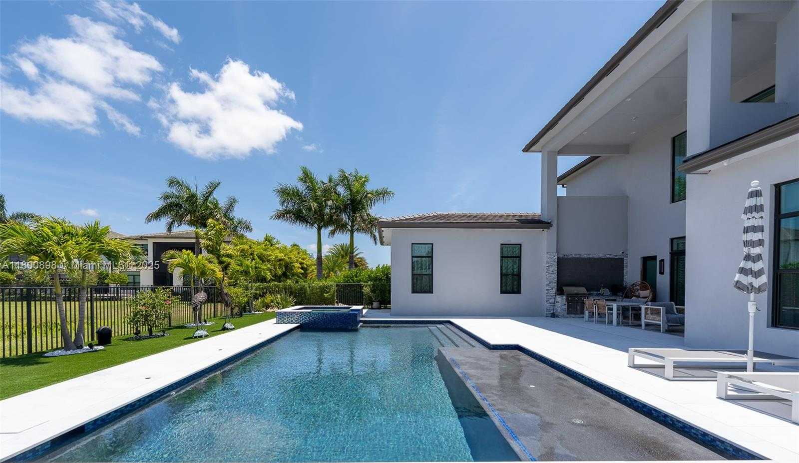 Small Image of 9625 VESCOVATO WAY, Boca Raton Number 48