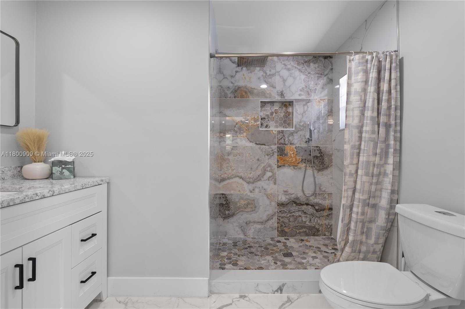 Small Image of 6307 NW 19TH CT, Margate Number 15