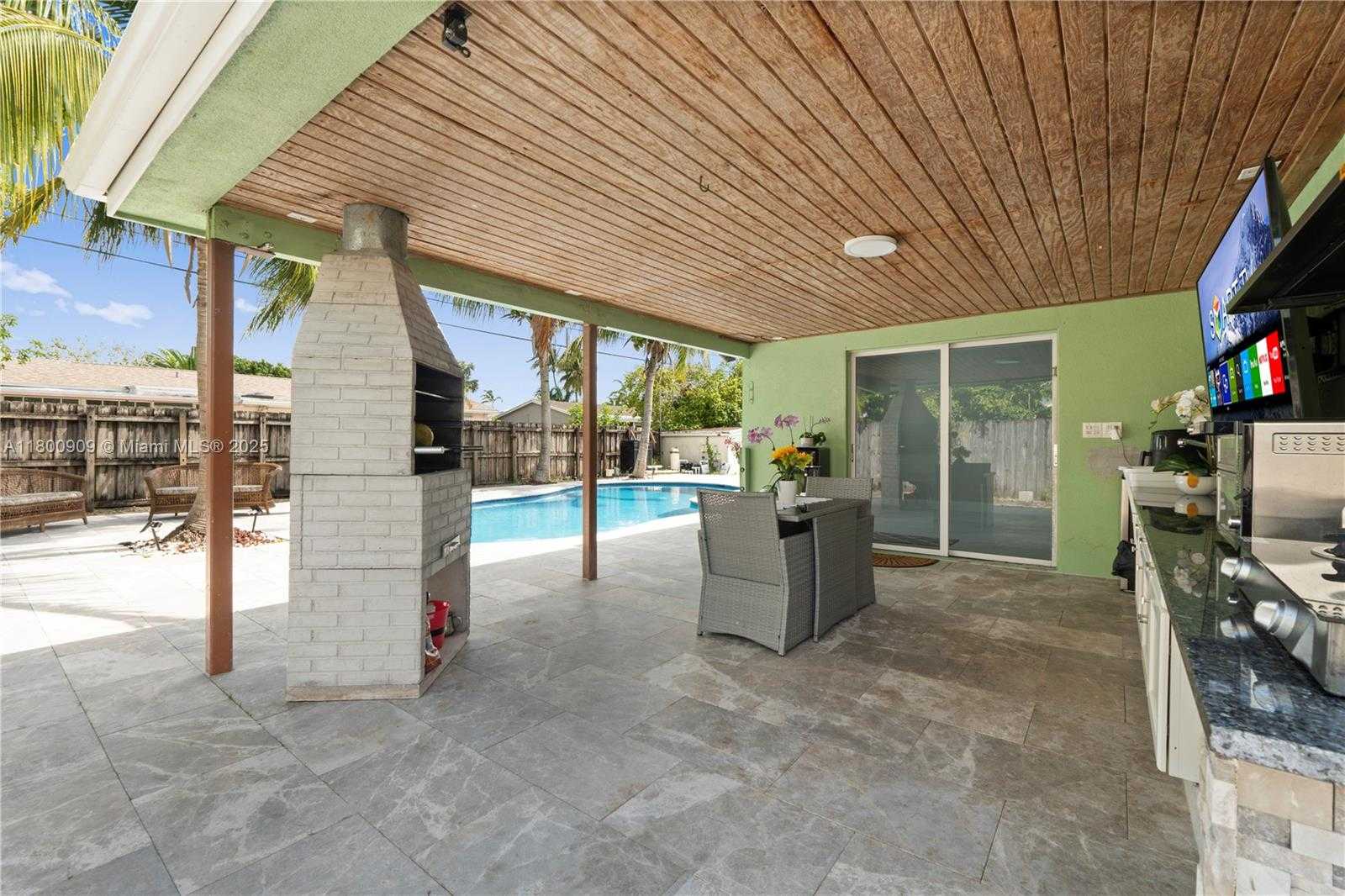Small Image of 6307 NW 19TH CT, Margate Number 21