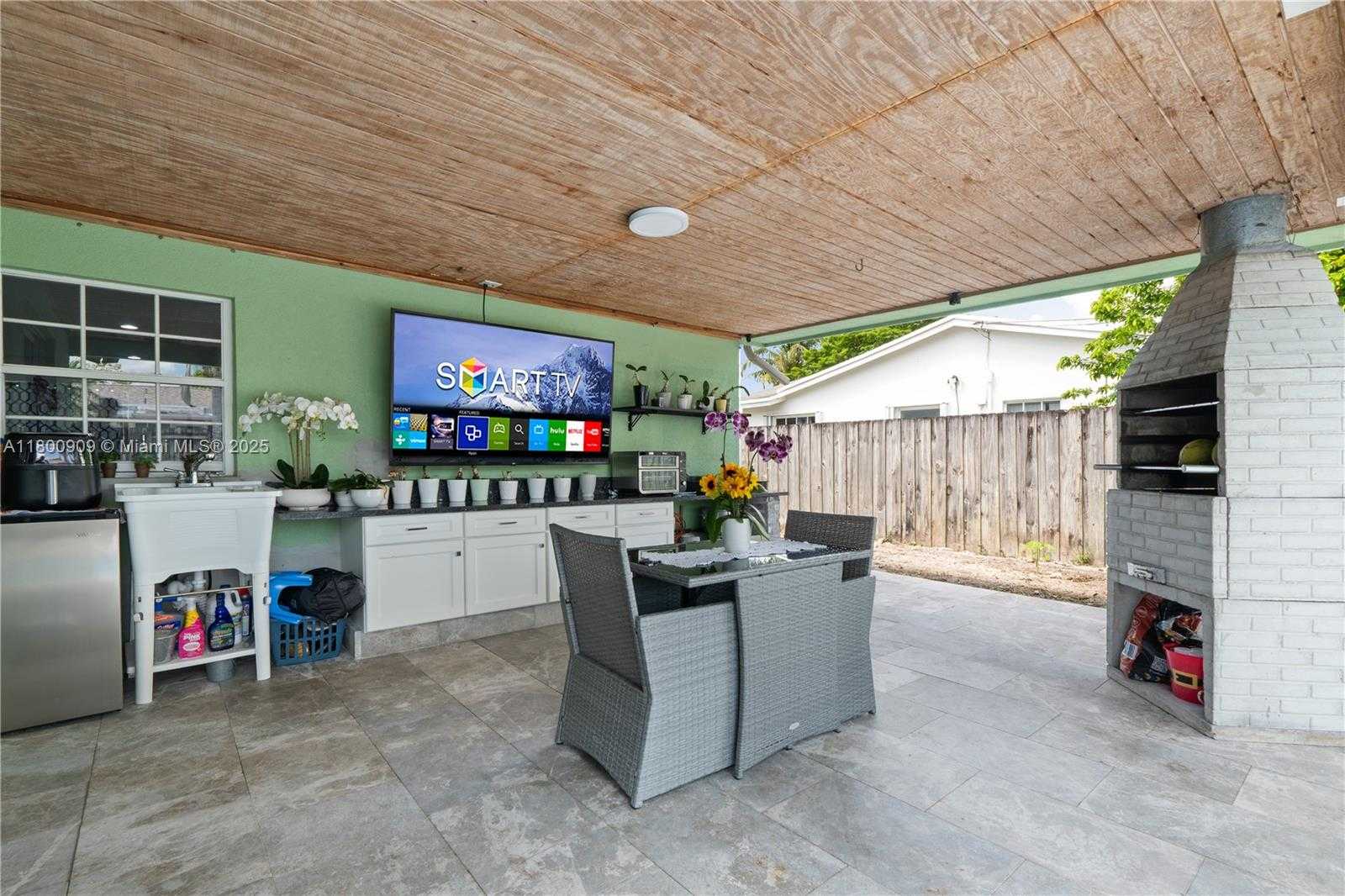 Small Image of 6307 NW 19TH CT, Margate Number 22