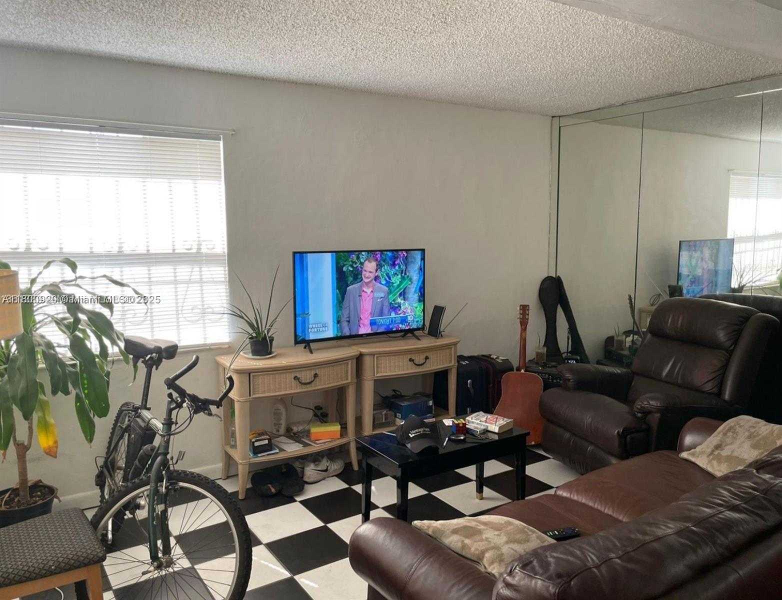 Small Image of 2345 NORTH WEST 14TH CT, Fort Lauderdale Number 5