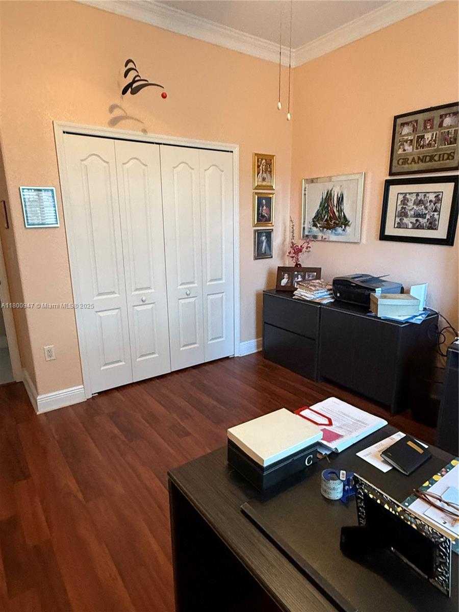 Small Image of 8943 NORTH WEST 174TH ST, Hialeah Number 13