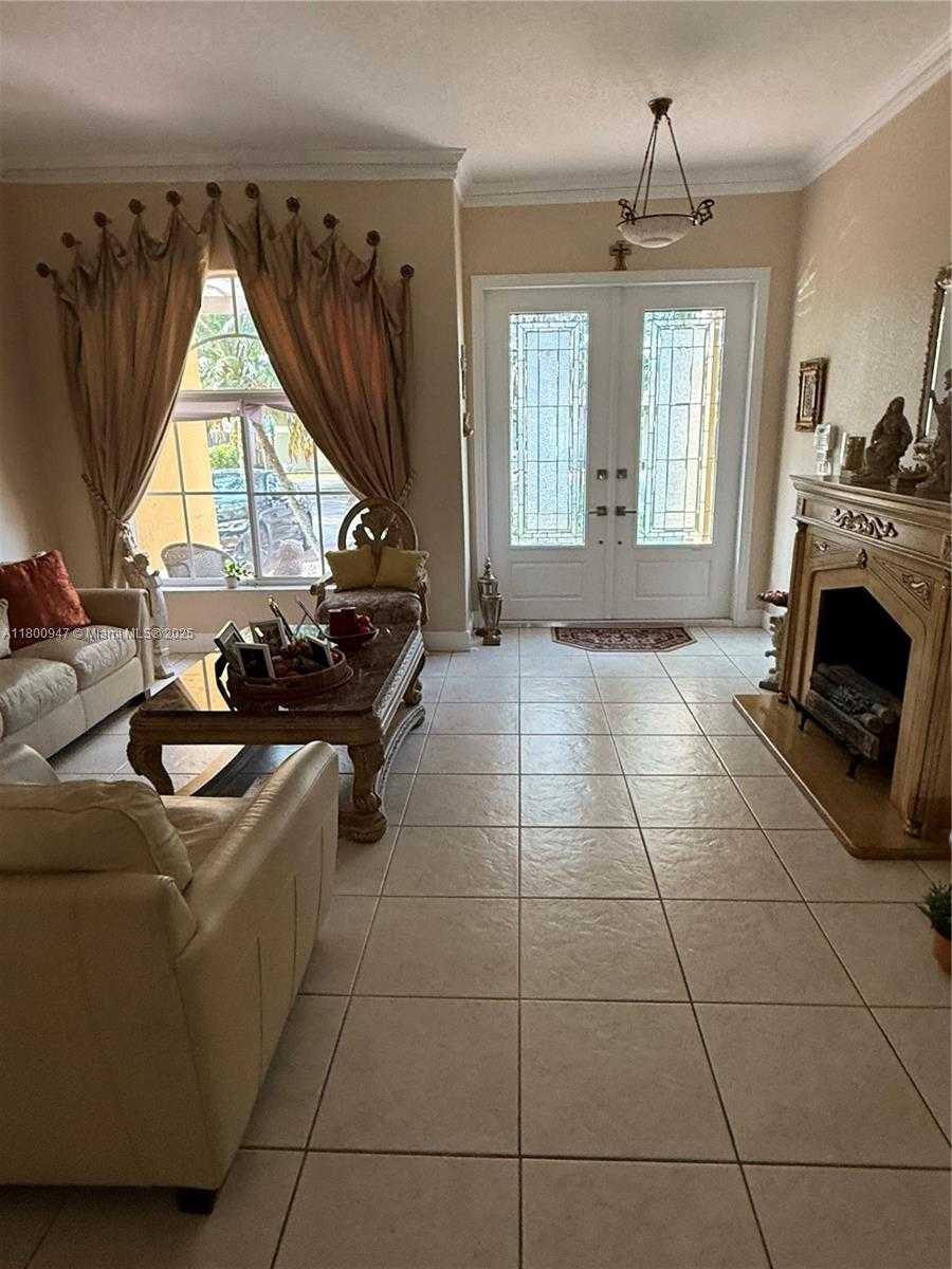 Small Image of 8943 NORTH WEST 174TH ST, Hialeah Number 18