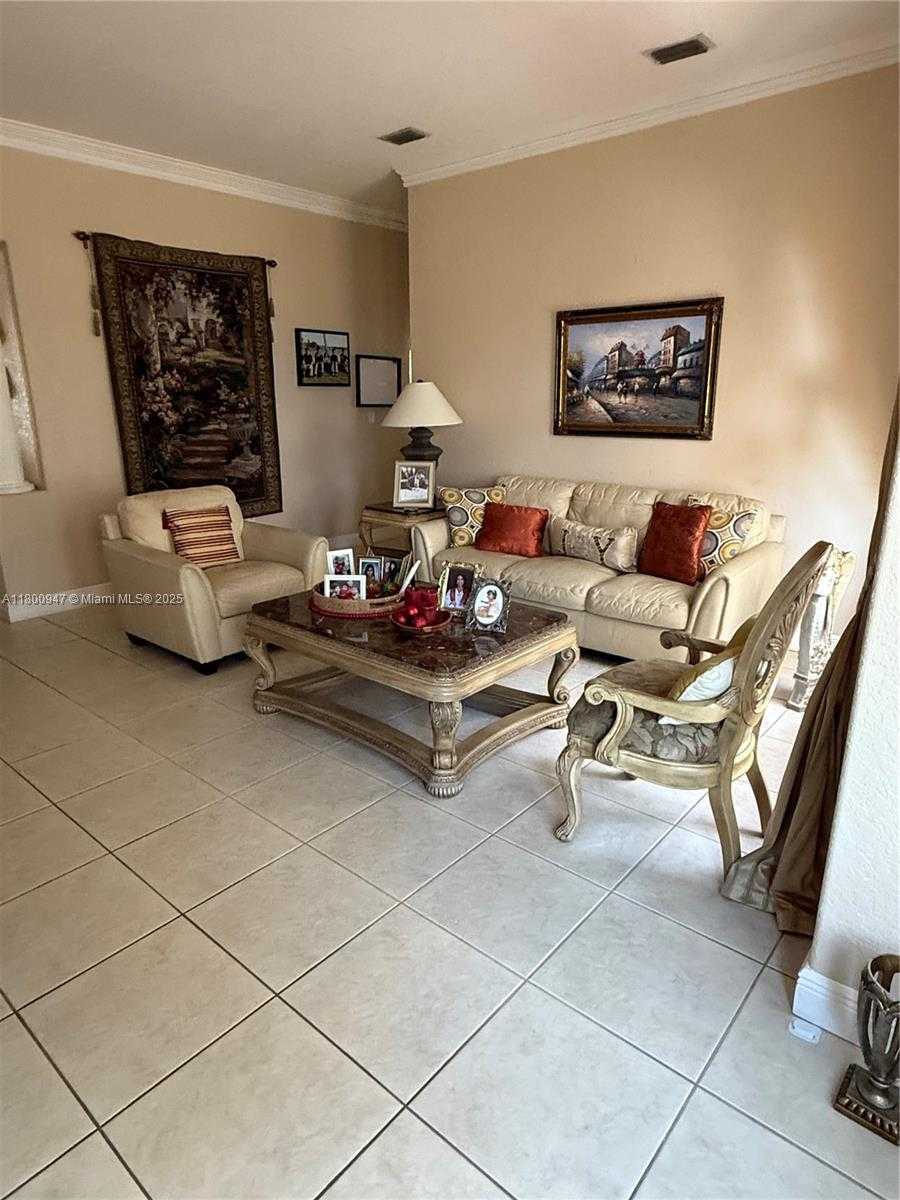 Small Image of 8943 NORTH WEST 174TH ST, Hialeah Number 20