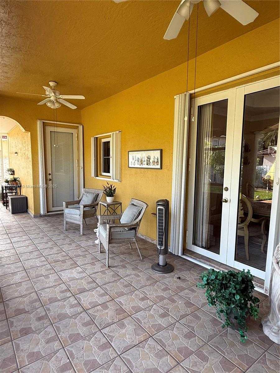 Small Image of 8943 NORTH WEST 174TH ST, Hialeah Number 35
