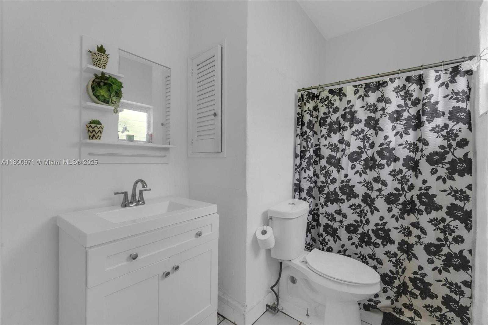 Small Image of 1371 NORTH WEST 198TH ST, Miami Gardens Number 14