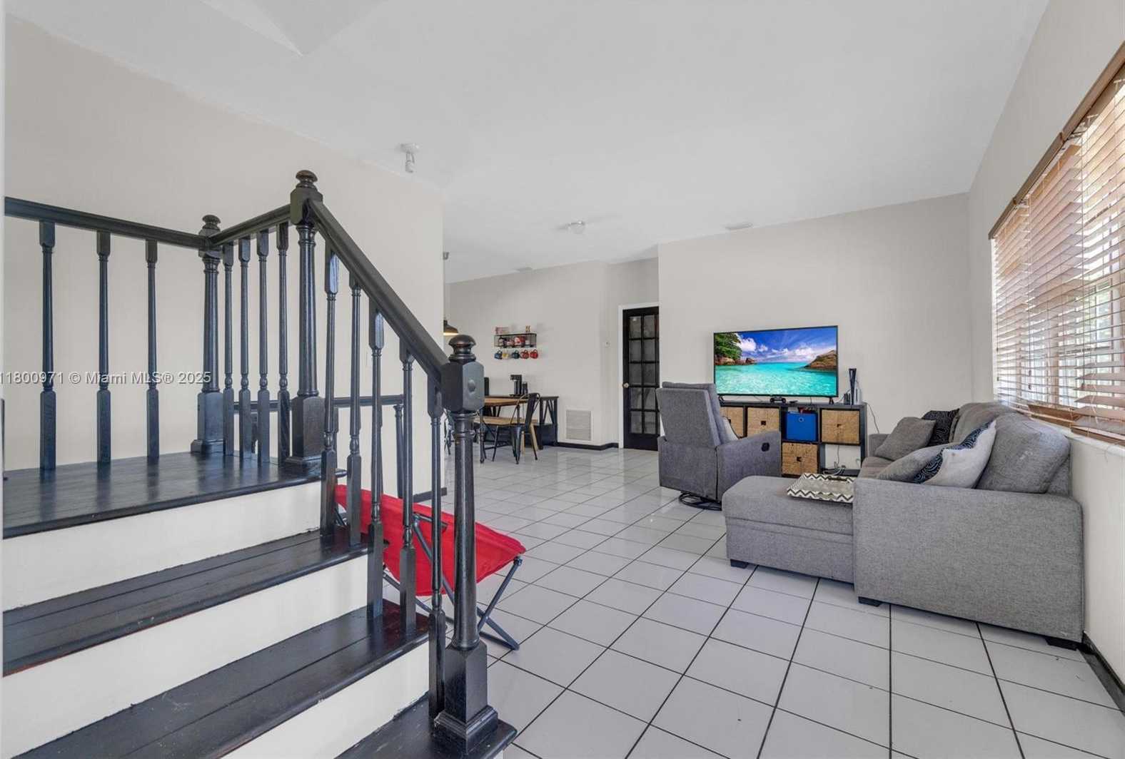 Small Image of 1371 NORTH WEST 198TH ST, Miami Gardens Number 15