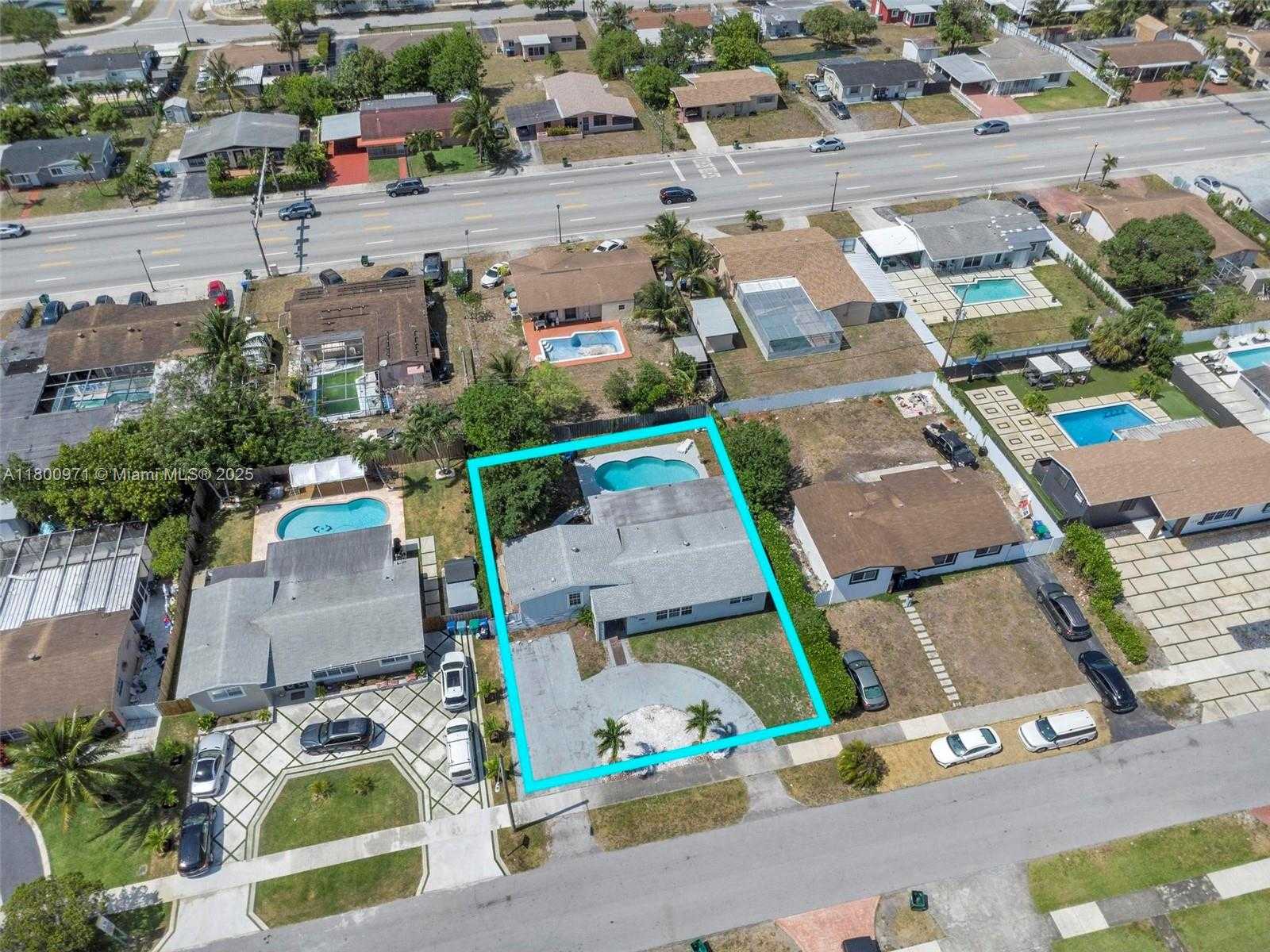 Small Image of 1371 NORTH WEST 198TH ST, Miami Gardens Number 35