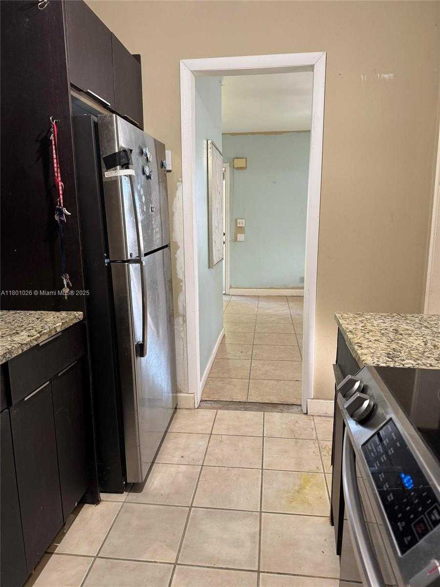 Small Image of 755 NORTH WEST 126TH ST, North Miami Number 13
