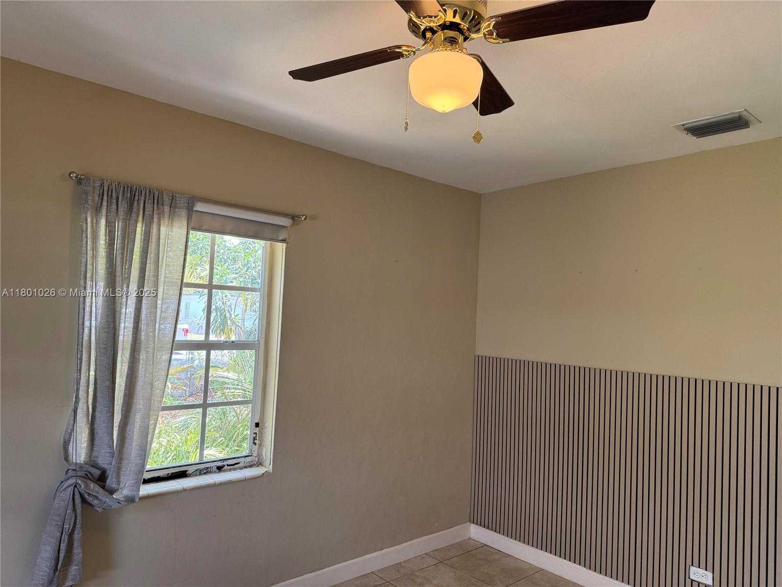 Small Image of 755 NORTH WEST 126TH ST, North Miami Number 15