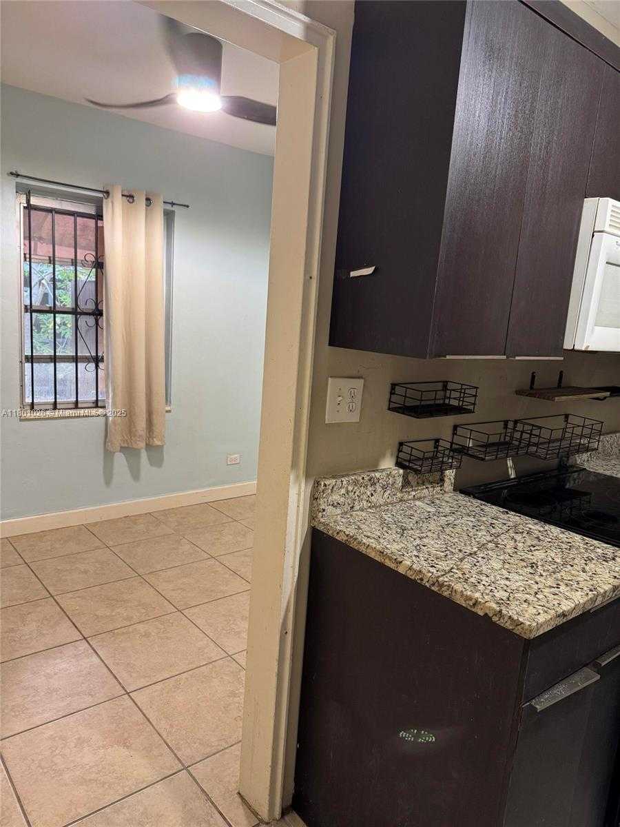 Small Image of 755 NORTH WEST 126TH ST, North Miami Number 16