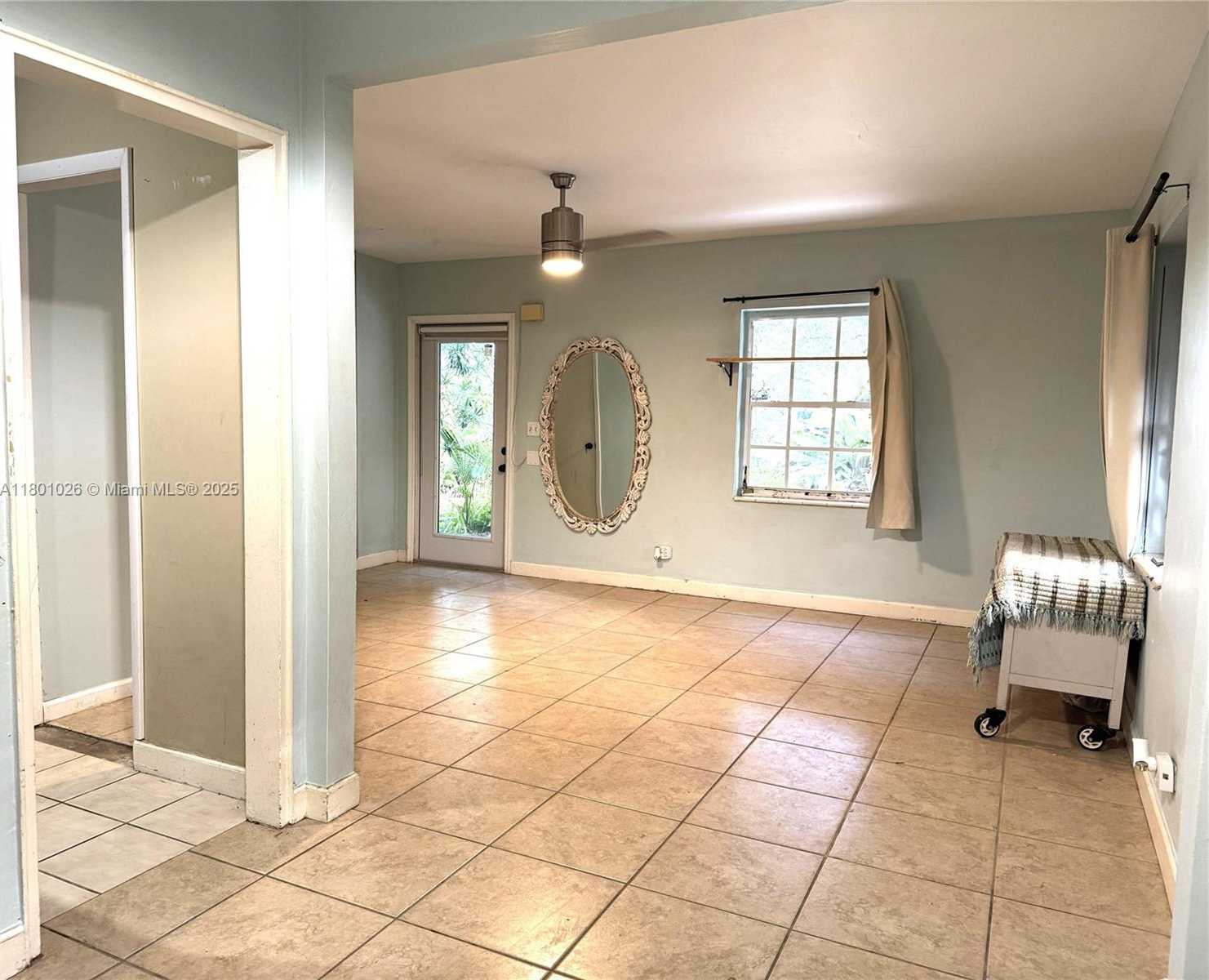 Small Image of 755 NORTH WEST 126TH ST, North Miami Number 3
