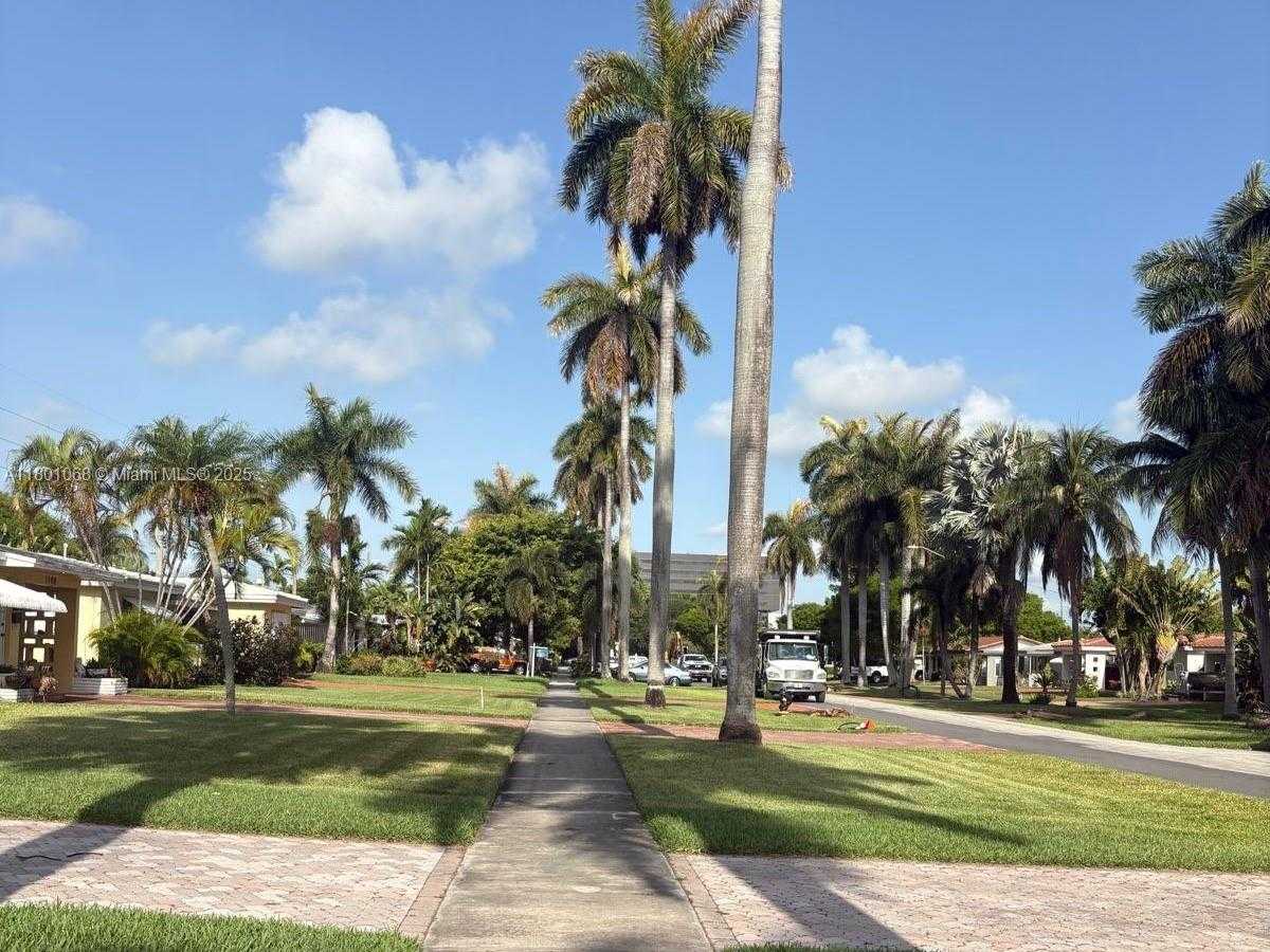 Small Image of 1012 NORTH EAST 8TH ST, Hallandale Beach Number 25