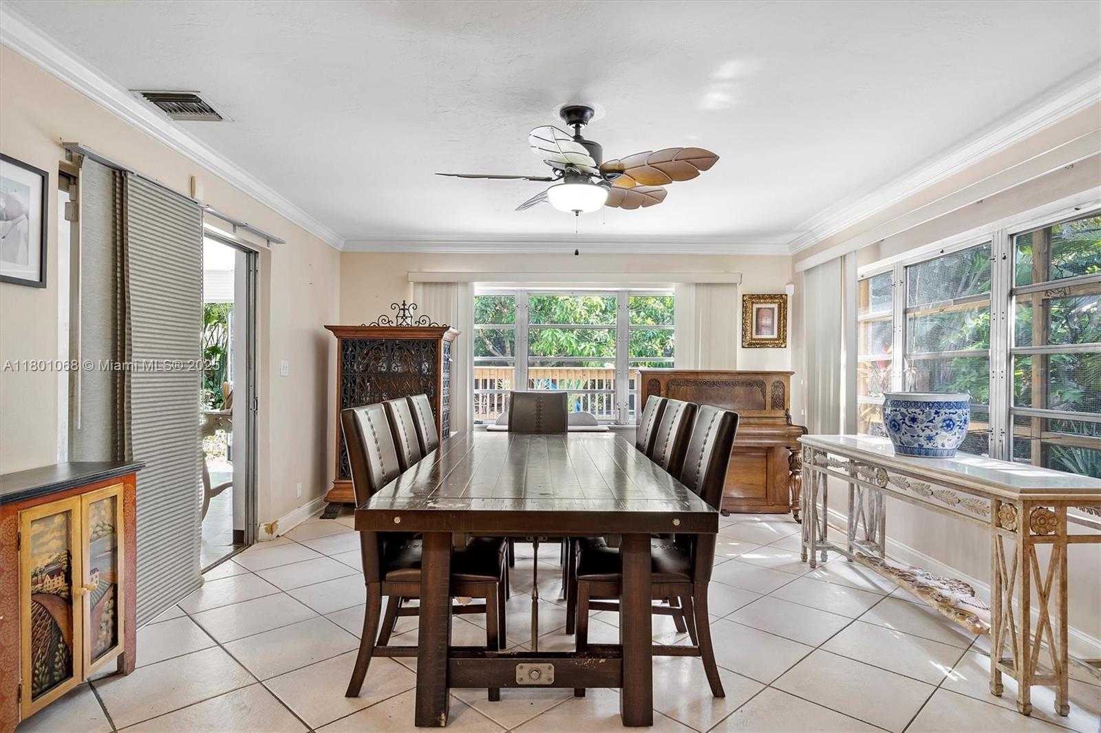 Small Image of 1012 NORTH EAST 8TH ST, Hallandale Beach Number 5