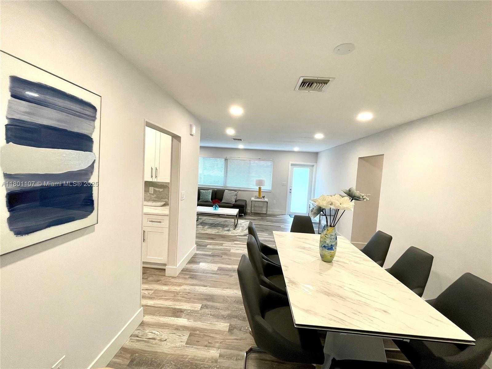 Small Image of 1900 NORTH EAST 180TH ST, North Miami Beach Number 12