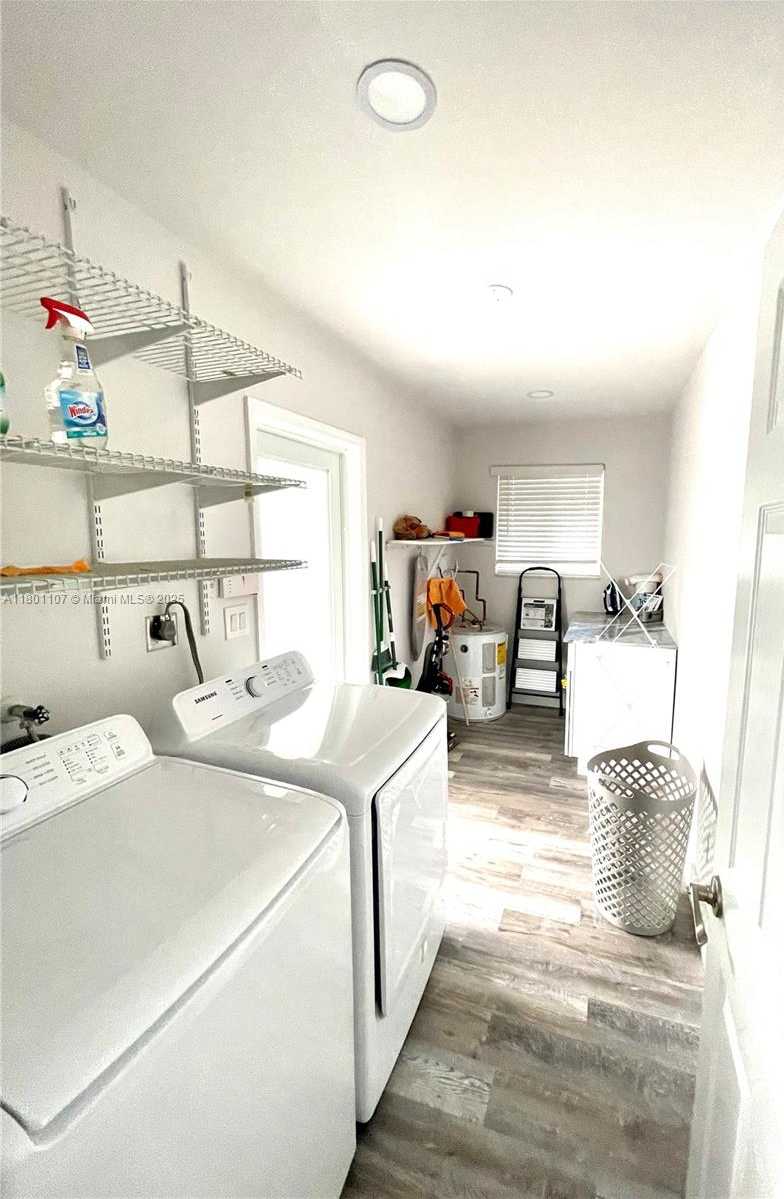 Small Image of 1900 NORTH EAST 180TH ST, North Miami Beach Number 18