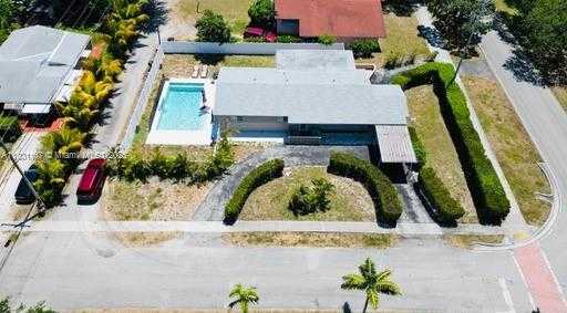 Small Image of 1900 NORTH EAST 180TH ST, North Miami Beach Number 3