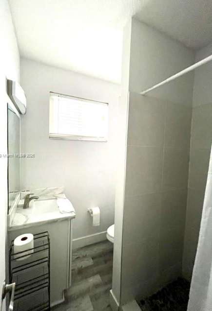 Small Image of 1900 NORTH EAST 180TH ST, North Miami Beach Number 41