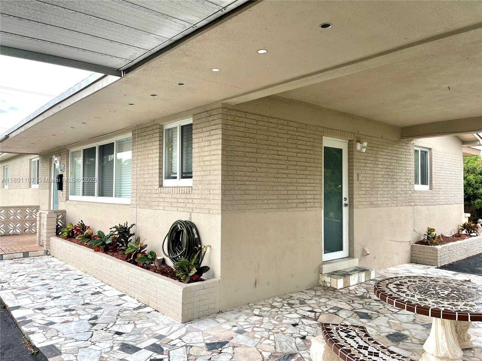 Small Image of 1900 NORTH EAST 180TH ST, North Miami Beach Number 8