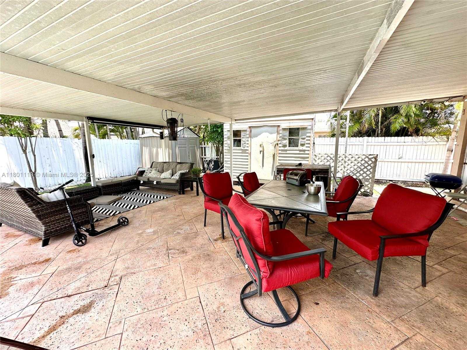 Small Image of 21000 NORTH EAST 26TH AVE, Miami Number 8