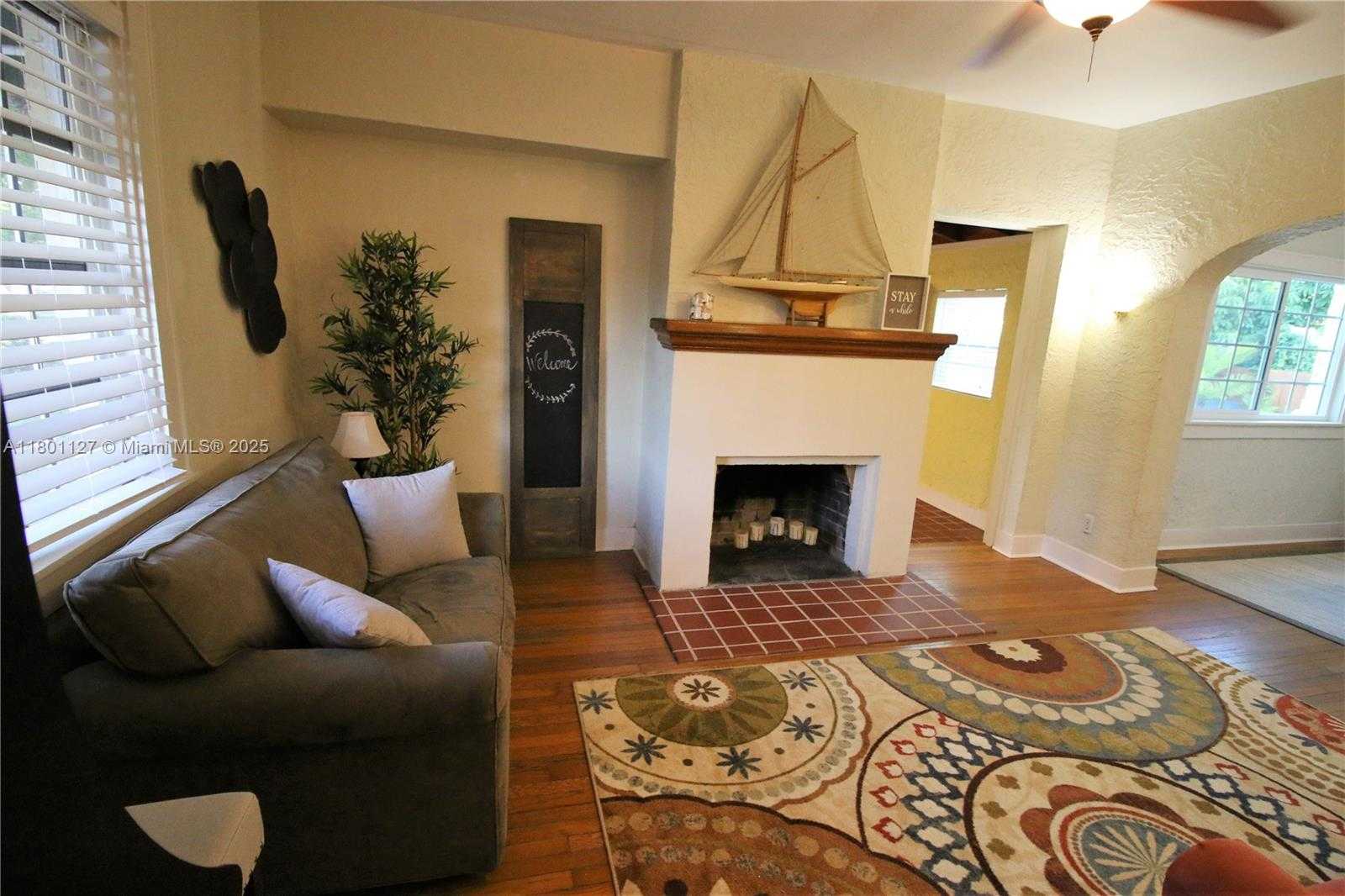 Small Image of 804 SOUTH EAST 10TH ST, Fort Lauderdale Number 5