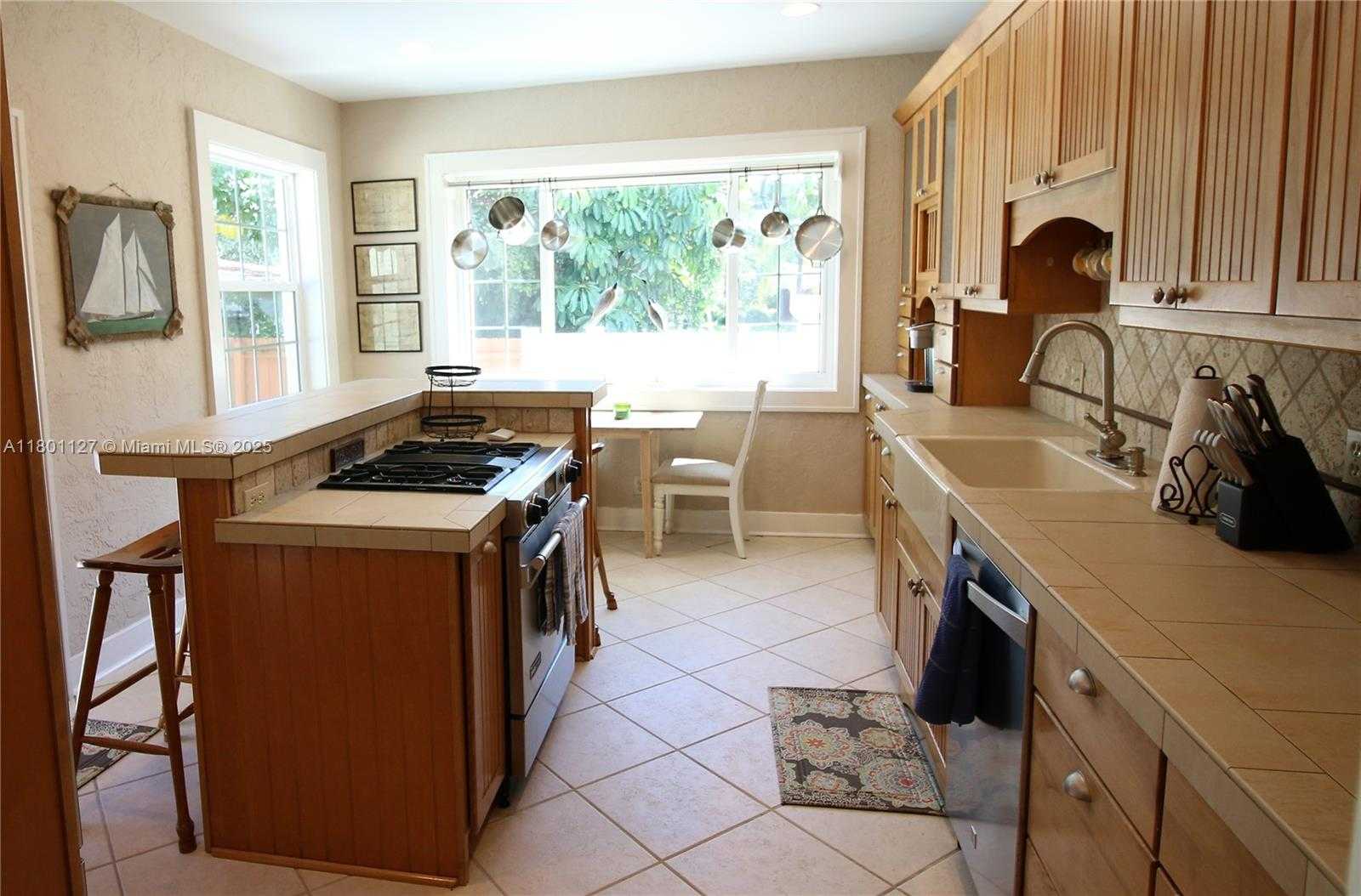 Small Image of 804 SOUTH EAST 10TH ST, Fort Lauderdale Number 9