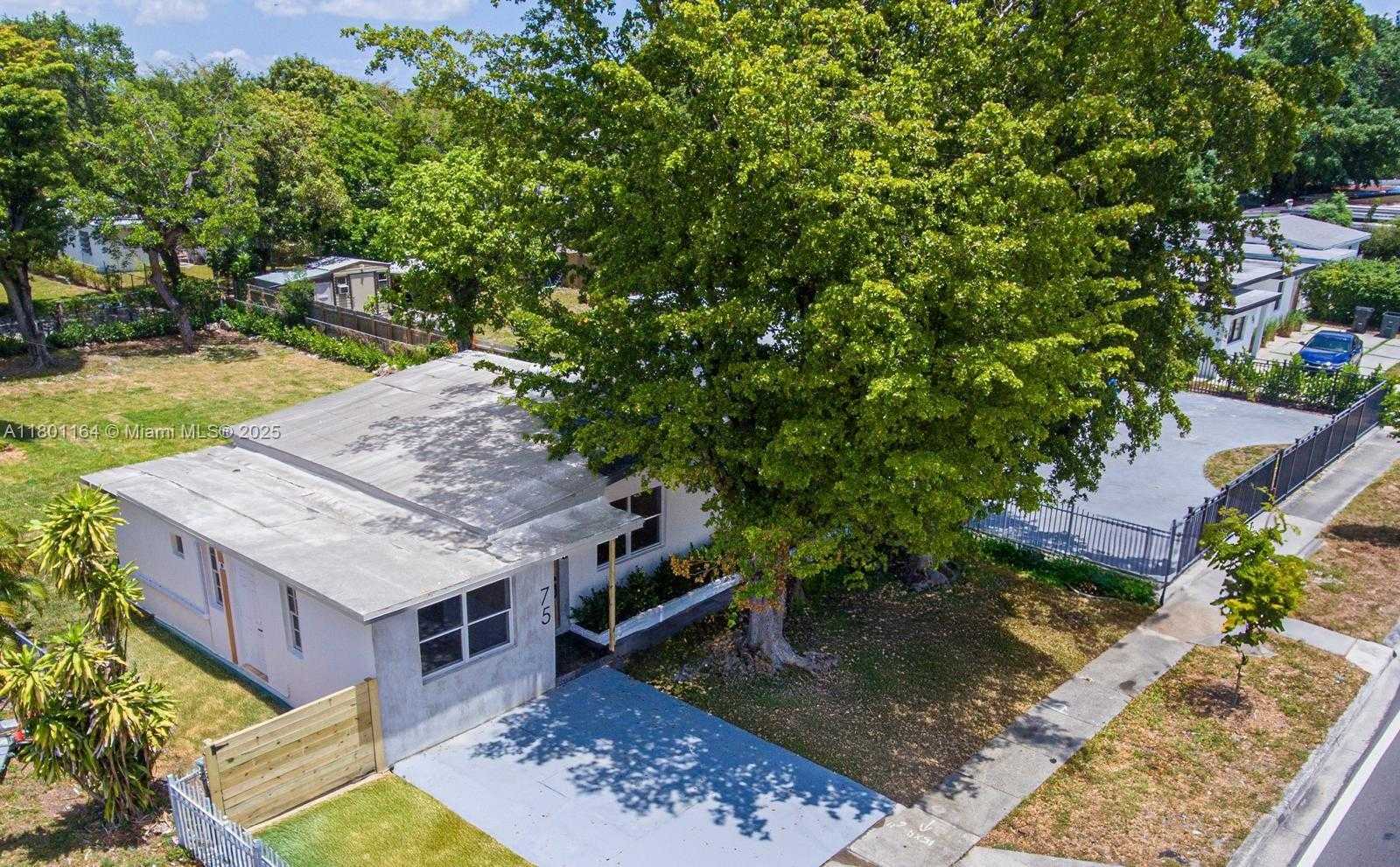 Small Image of 75 NORTH WEST 125TH ST, North Miami Number 2
