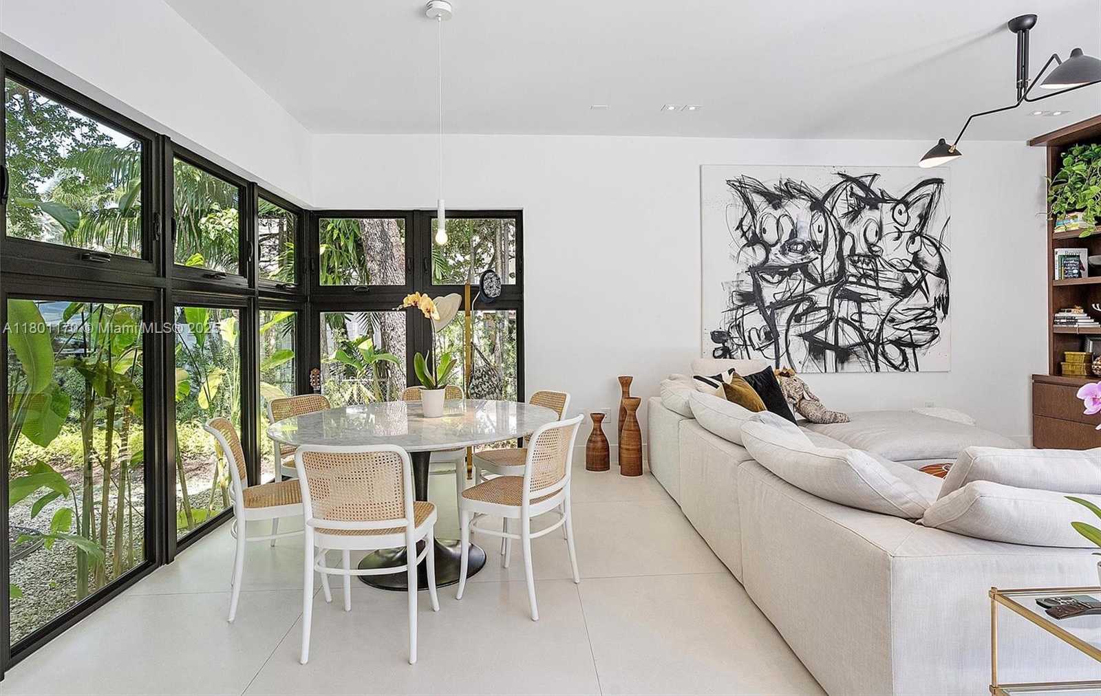 Small Image of 4151 GATE LN, Miami Number 9