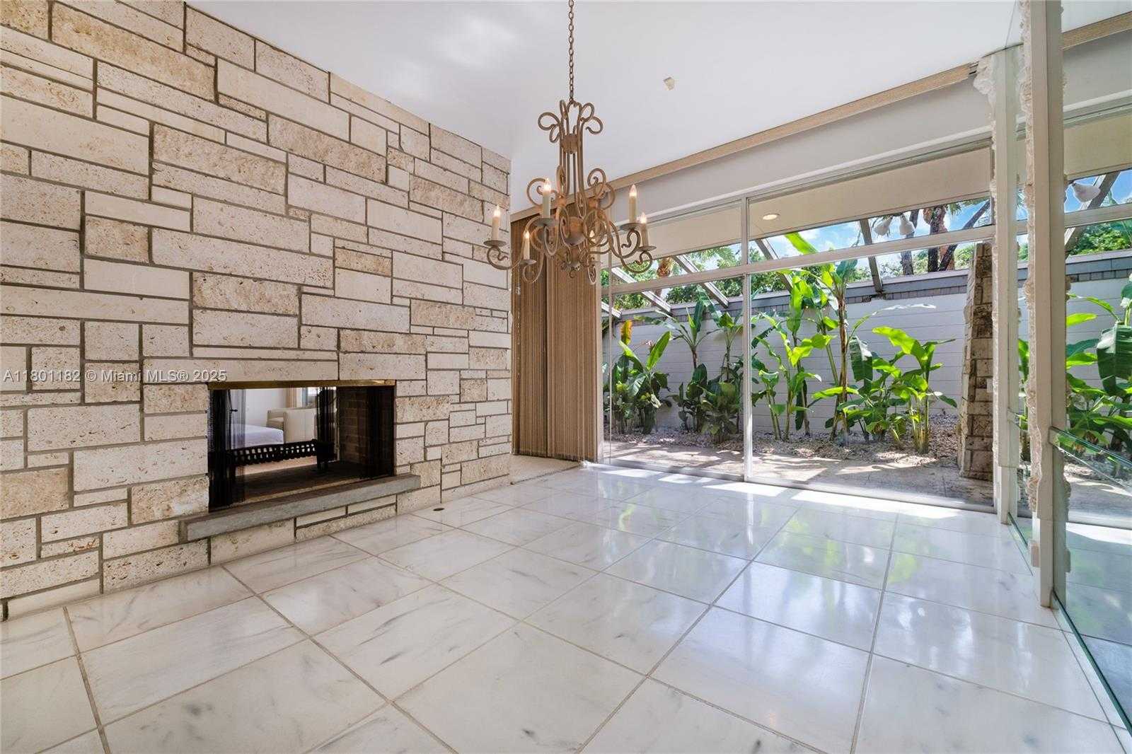 Small Image of 9000 SCHOOL HOUSE RD, Coral Gables Number 14