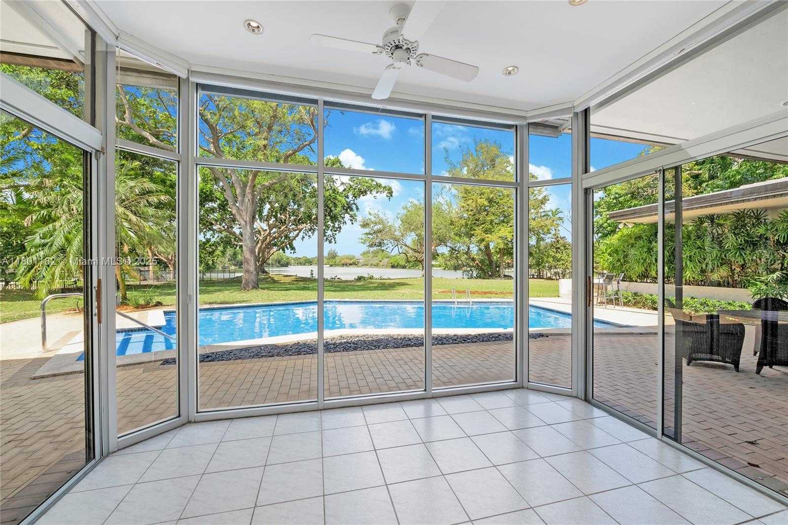 Small Image of 9000 SCHOOL HOUSE RD, Coral Gables Number 15