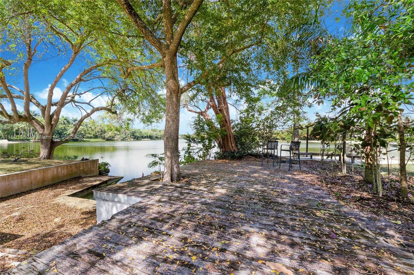 Small Image of 9000 SCHOOL HOUSE RD, Coral Gables Number 22