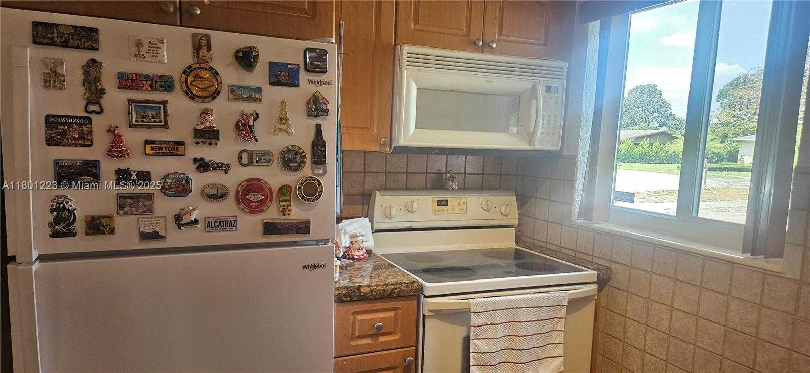 Small Image of 3981 NORTH WEST 173RD TER, Miami Gardens Number 10