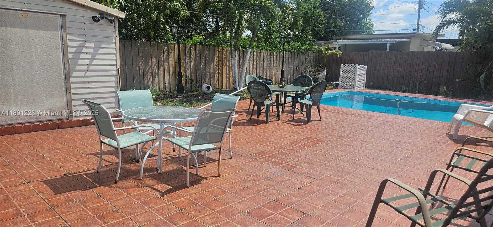 Small Image of 3981 NORTH WEST 173RD TER, Miami Gardens Number 14