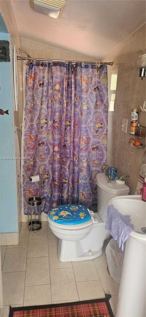Small Image of 3981 NORTH WEST 173RD TER, Miami Gardens Number 17