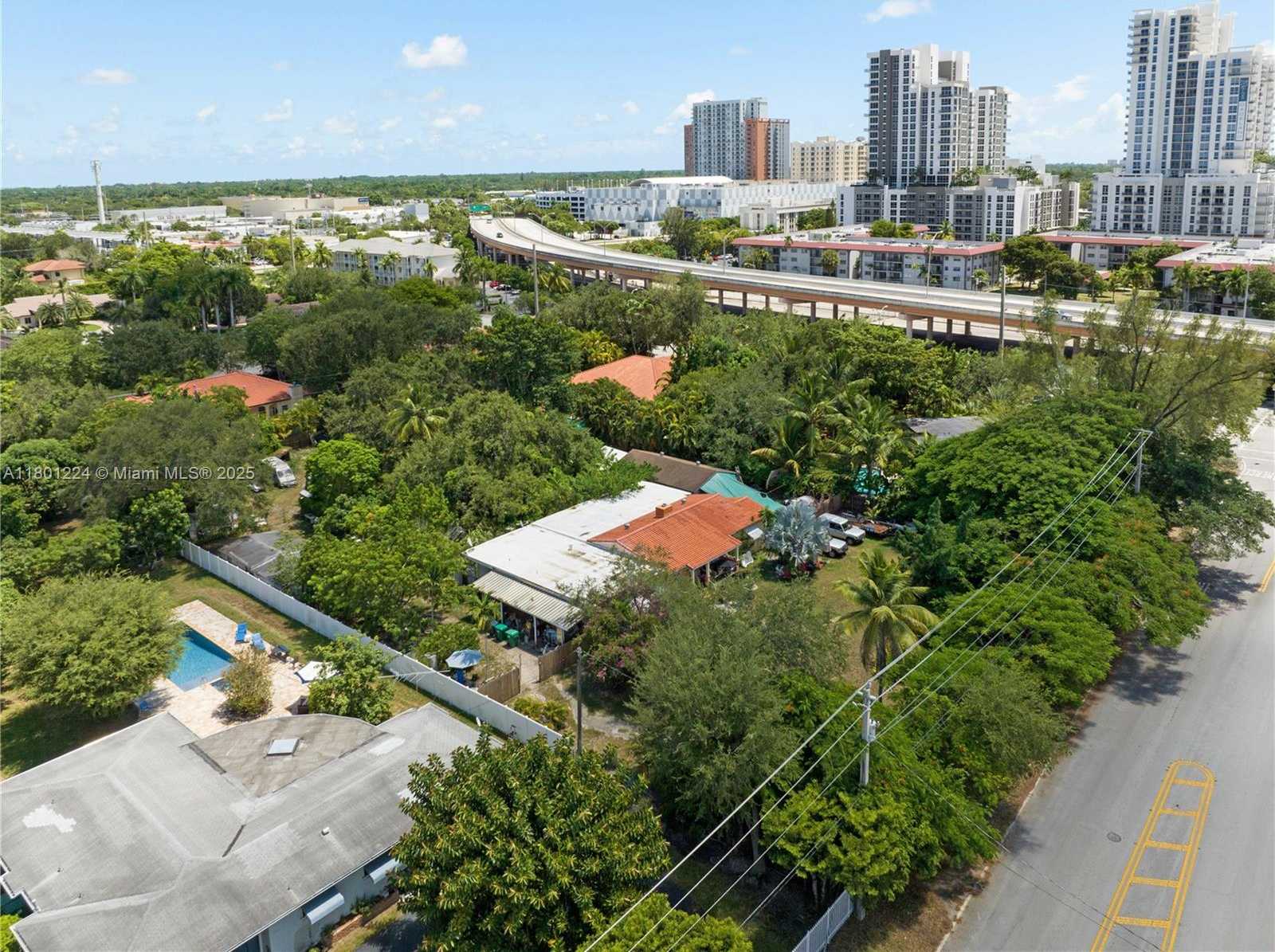 Small Image of 7901 SOUTH WEST 72ND AVE, Miami Number 10