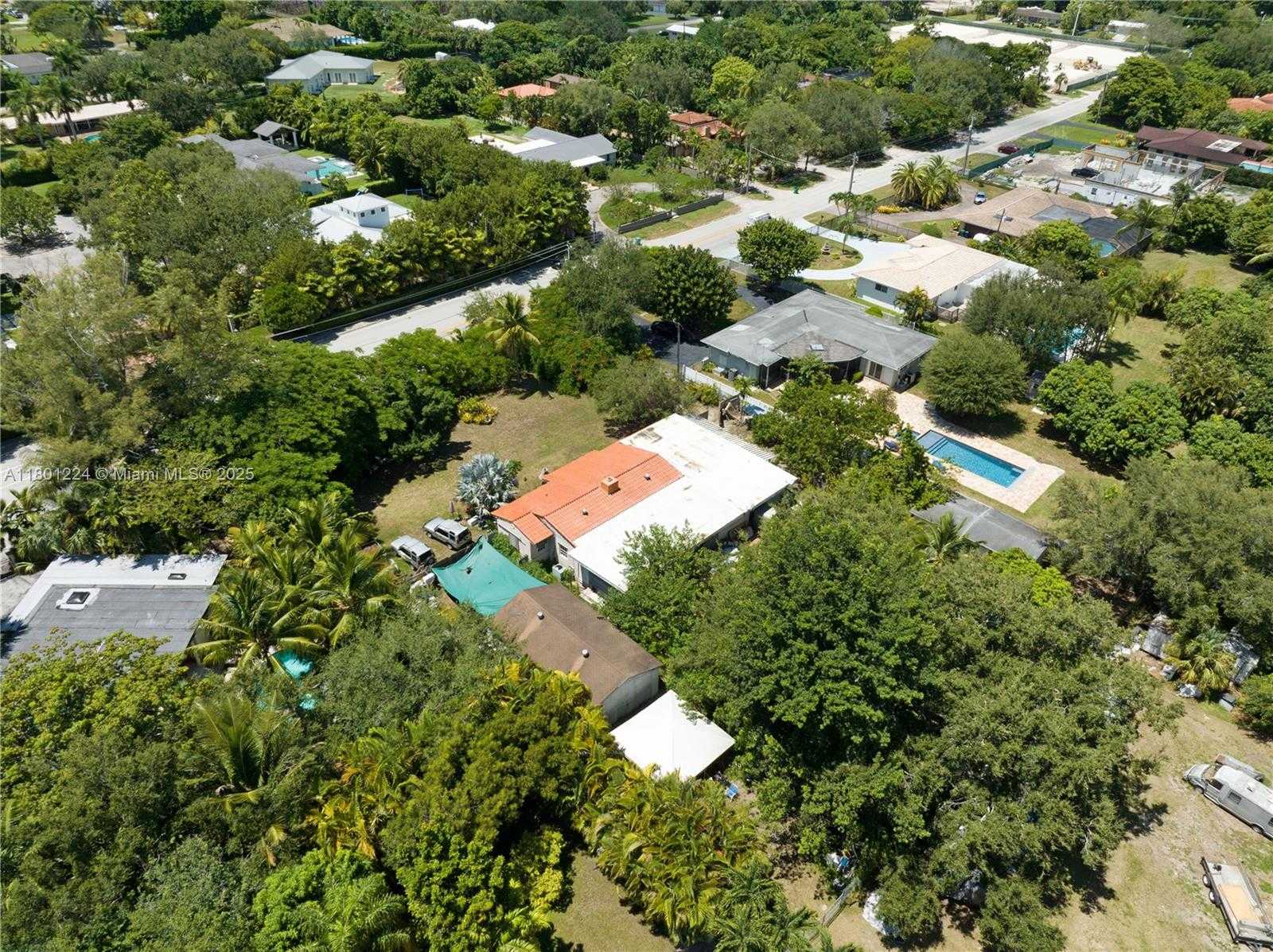 Small Image of 7901 SOUTH WEST 72ND AVE, Miami Number 12