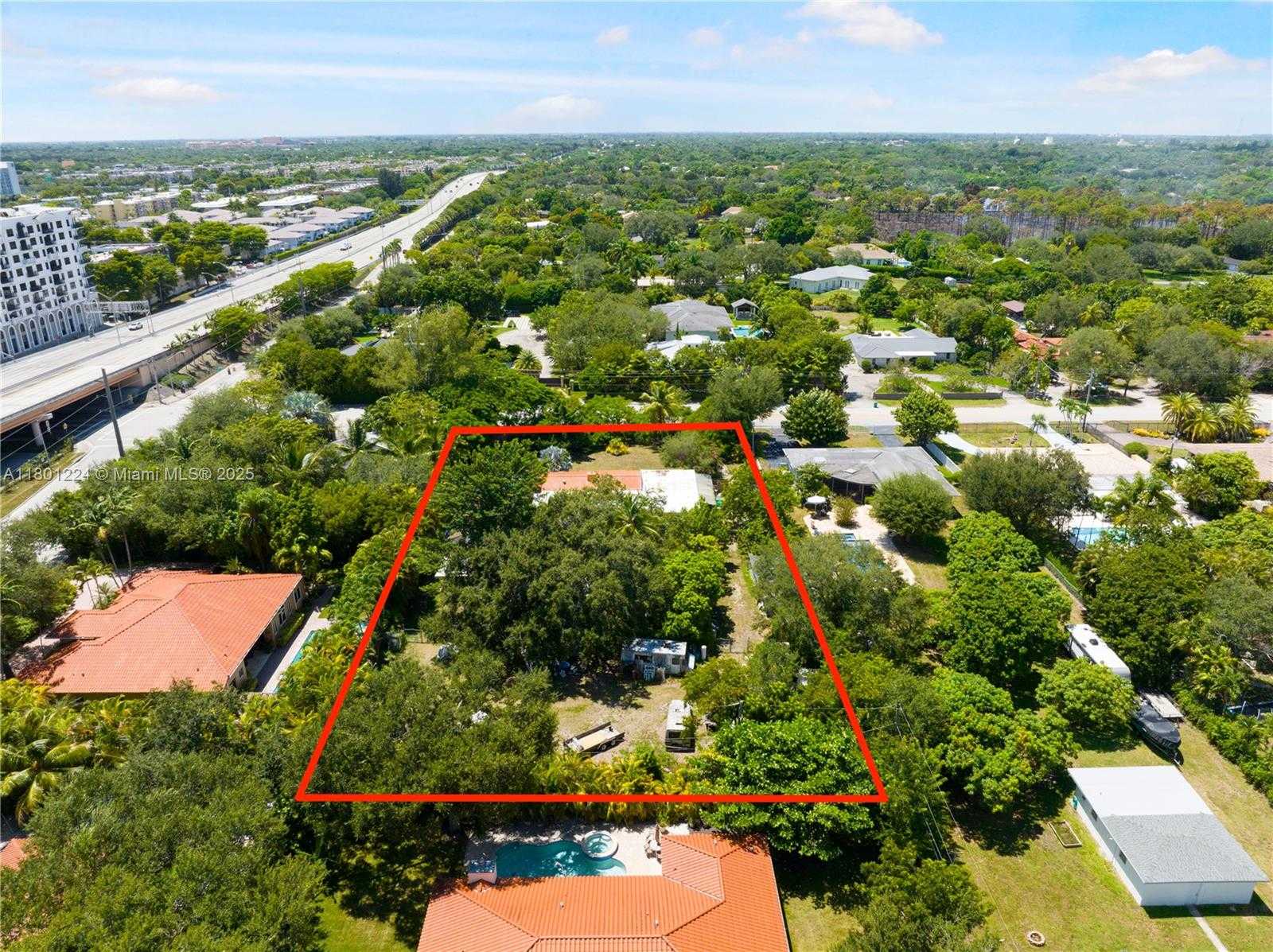 Small Image of 7901 SOUTH WEST 72ND AVE, Miami Number 17