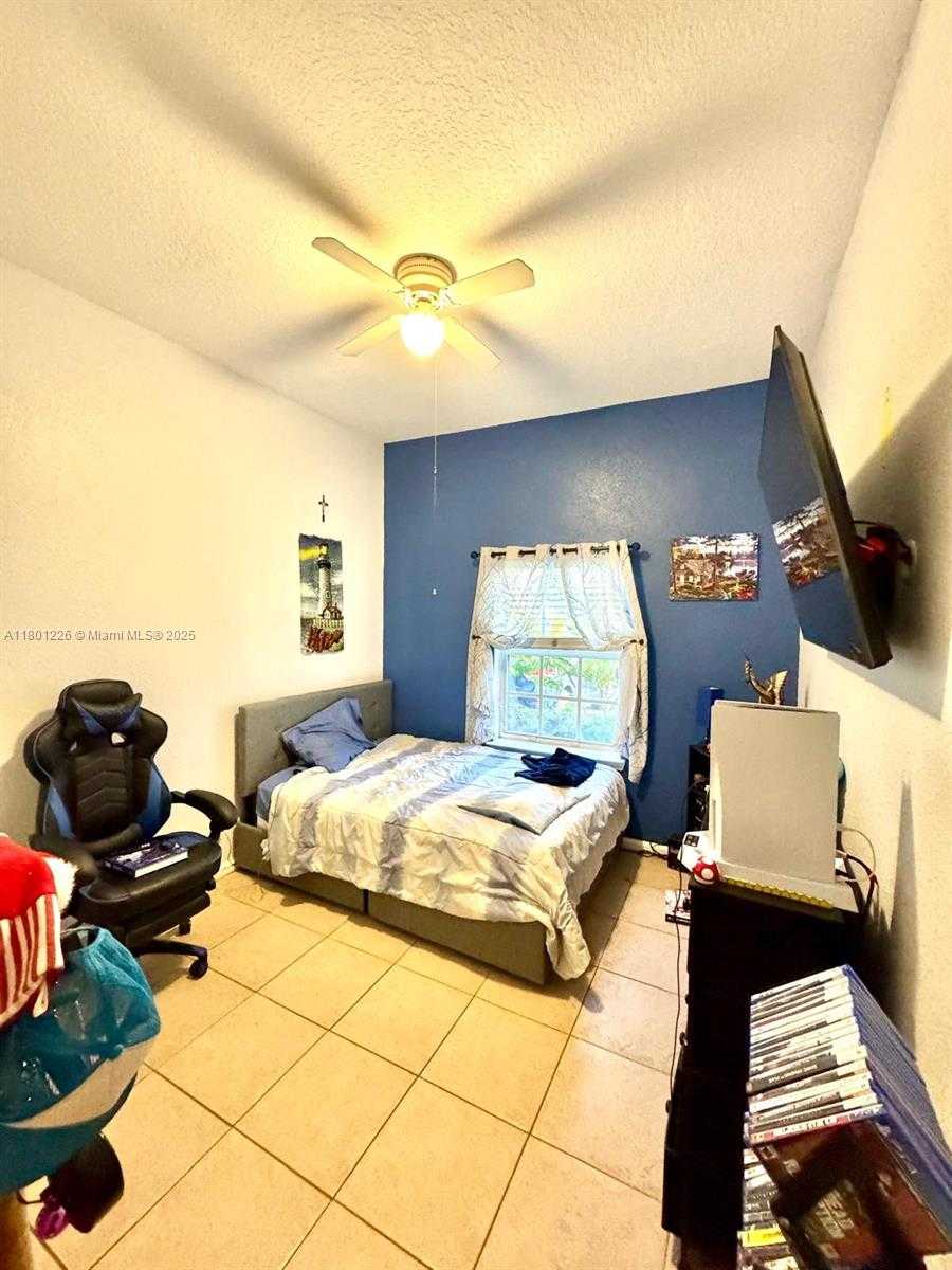Small Image of 11431 SOUTH WEST 21ST ST, Miramar Number 15