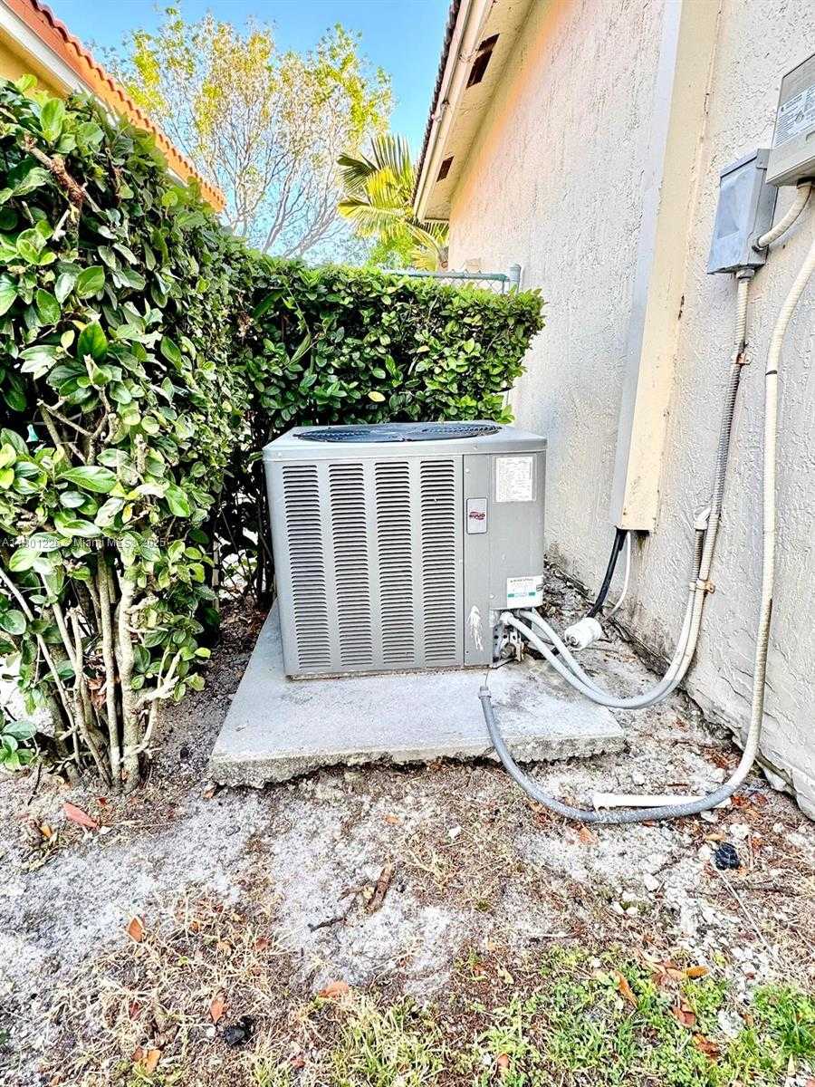 Small Image of 11431 SOUTH WEST 21ST ST, Miramar Number 21