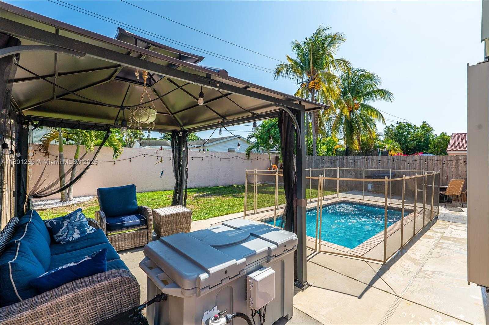 Small Image of 6284 DUVAL DR, Margate Number 17