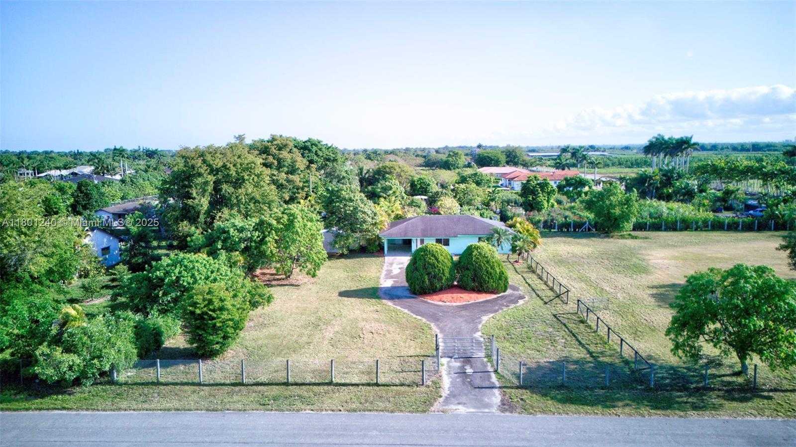 Small Image of 20707 SOUTH WEST 240TH ST, Homestead Number 2