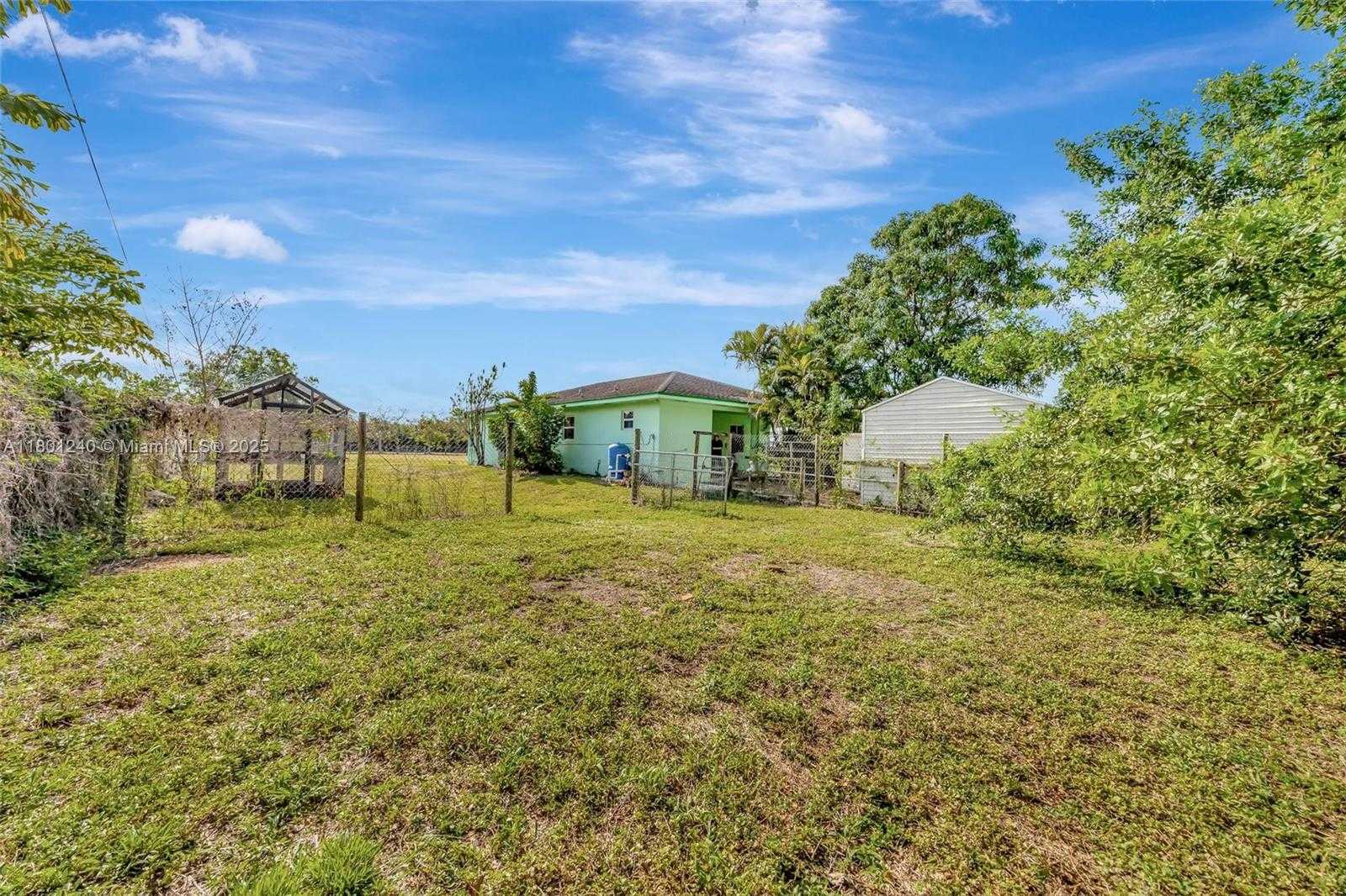 Small Image of 20707 SOUTH WEST 240TH ST, Homestead Number 21