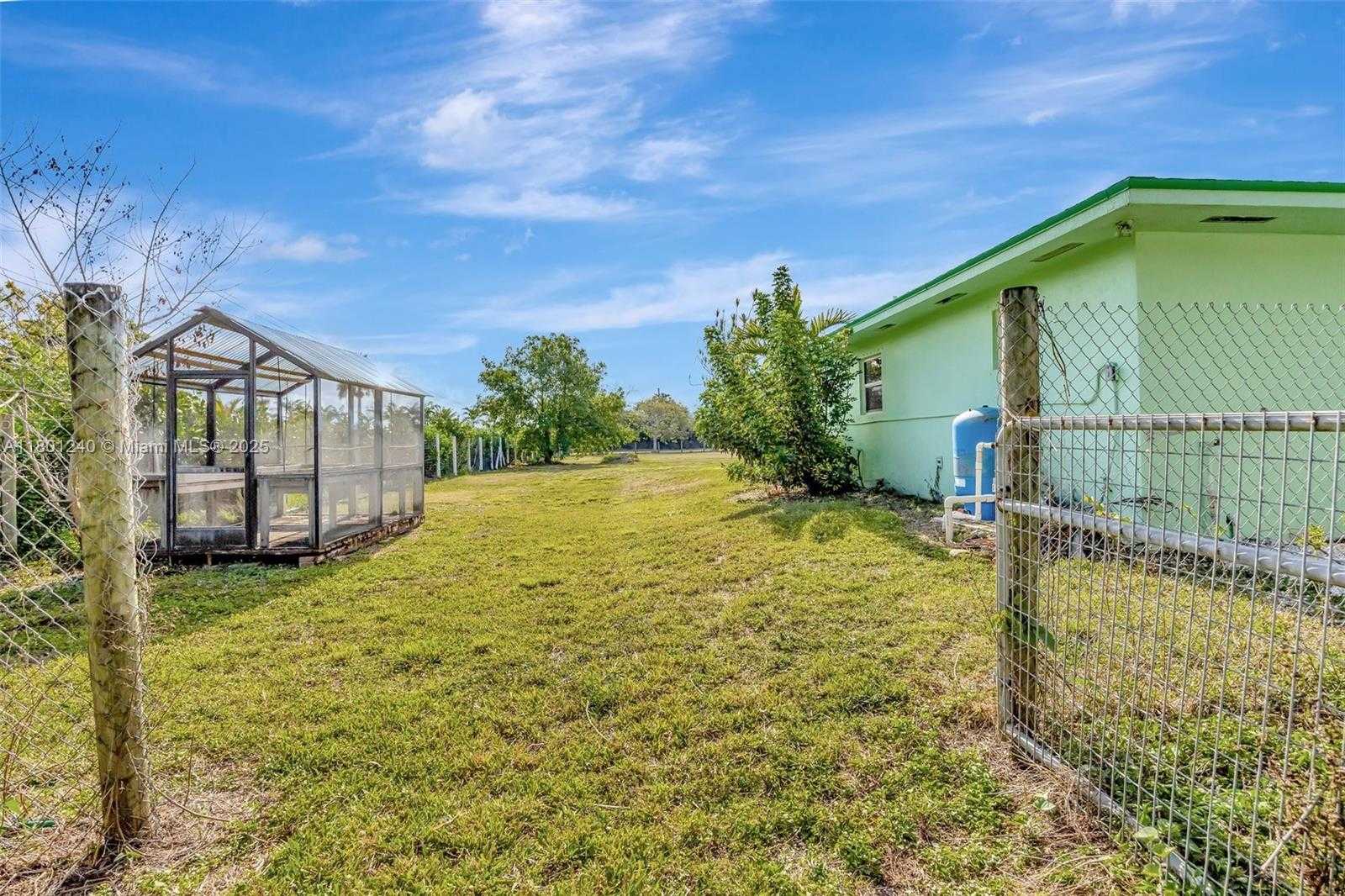 Small Image of 20707 SOUTH WEST 240TH ST, Homestead Number 22