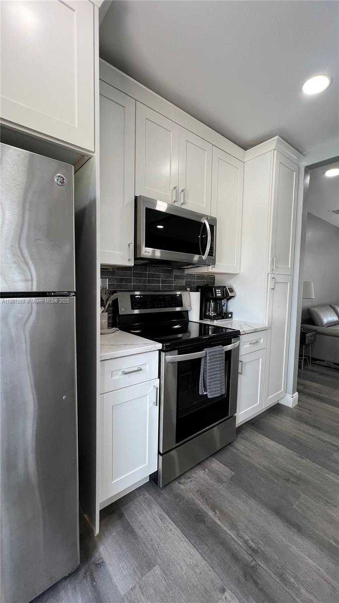 Small Image of 1401 NORTH EAST 14TH CT, Fort Lauderdale Number 9