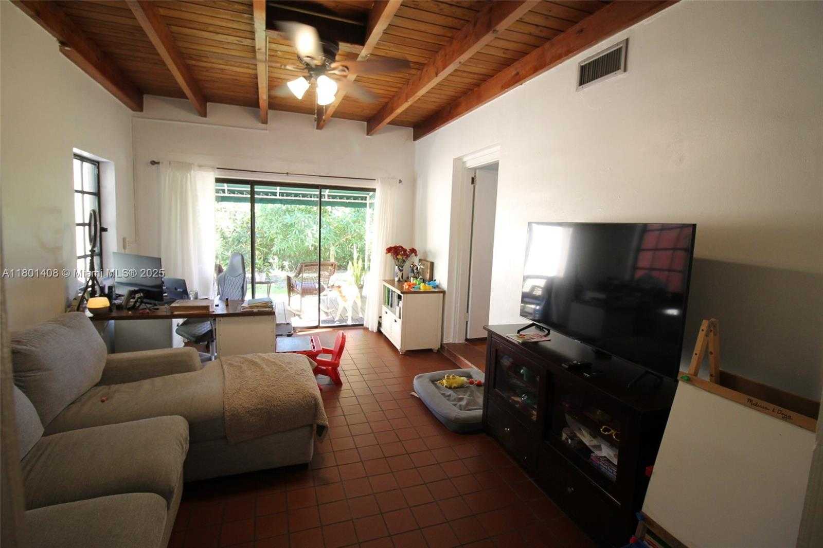 Small Image of 817 LORCA ST, Coral Gables Number 8