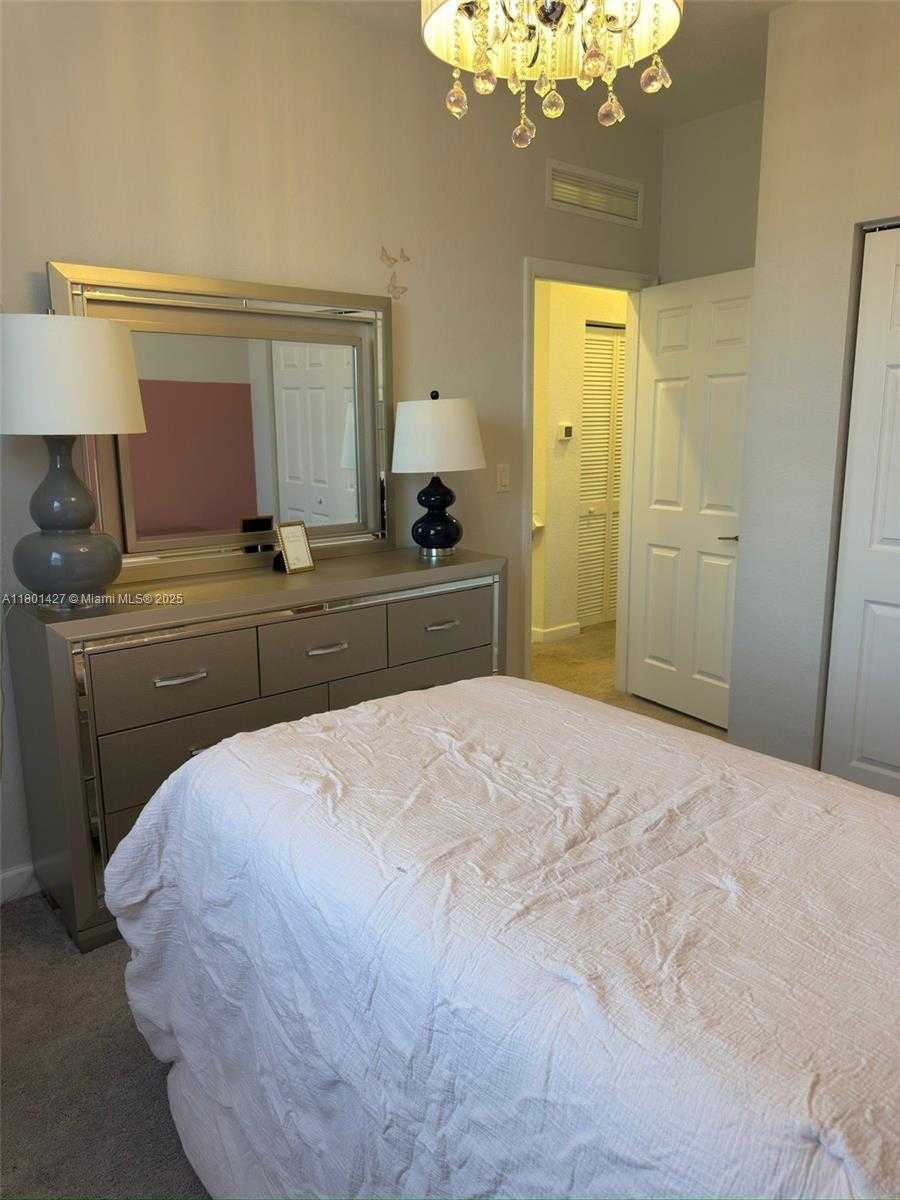 Small Image of 3434 WEST 108TH ST, Hialeah Number 11