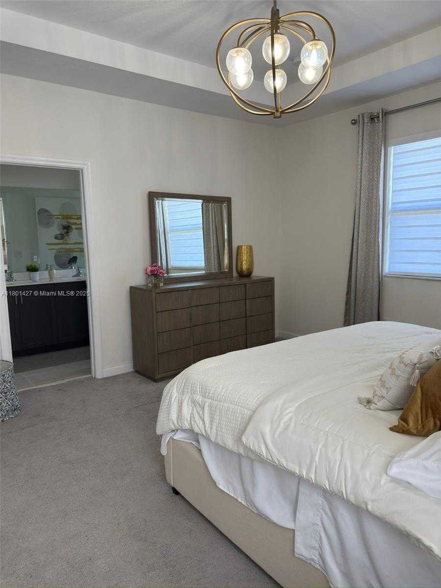 Small Image of 3434 WEST 108TH ST, Hialeah Number 23
