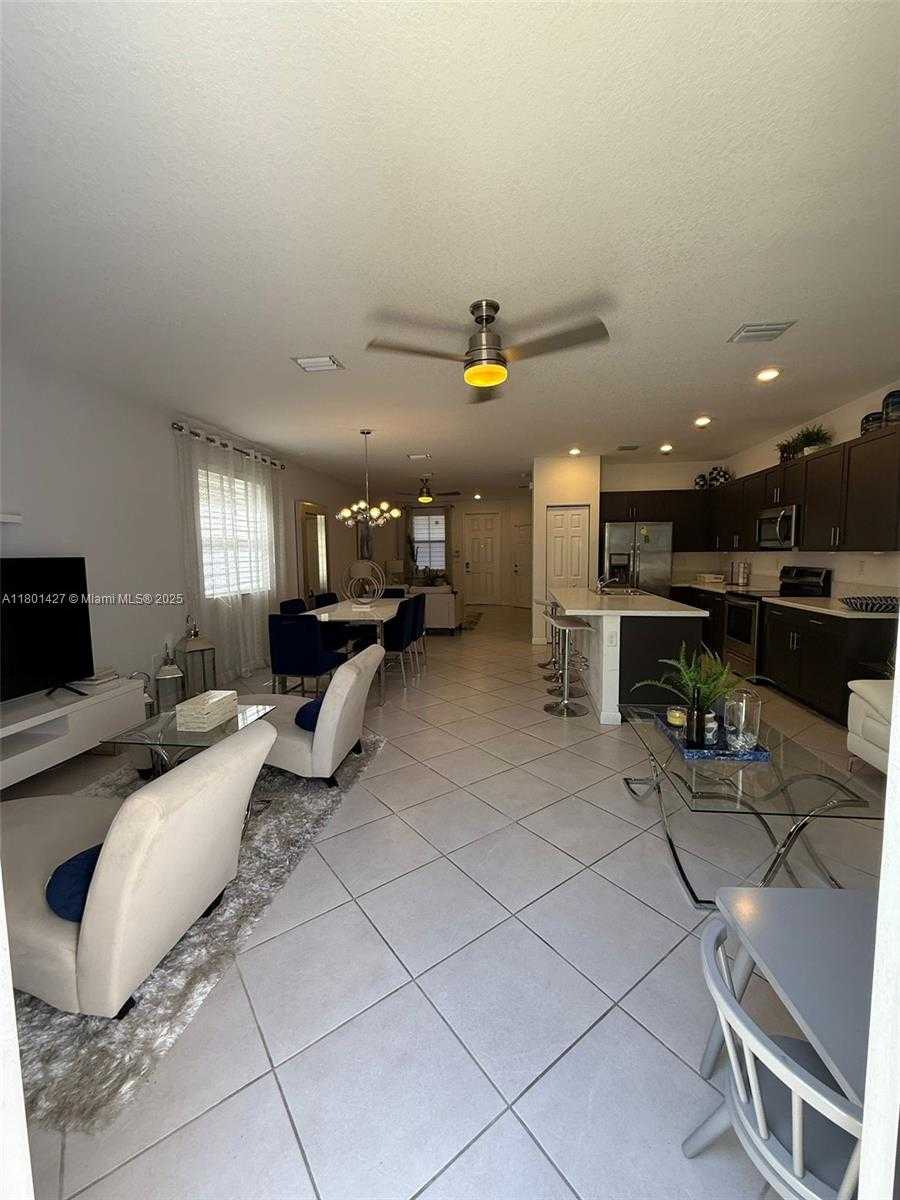 Small Image of 3434 WEST 108TH ST, Hialeah Number 8