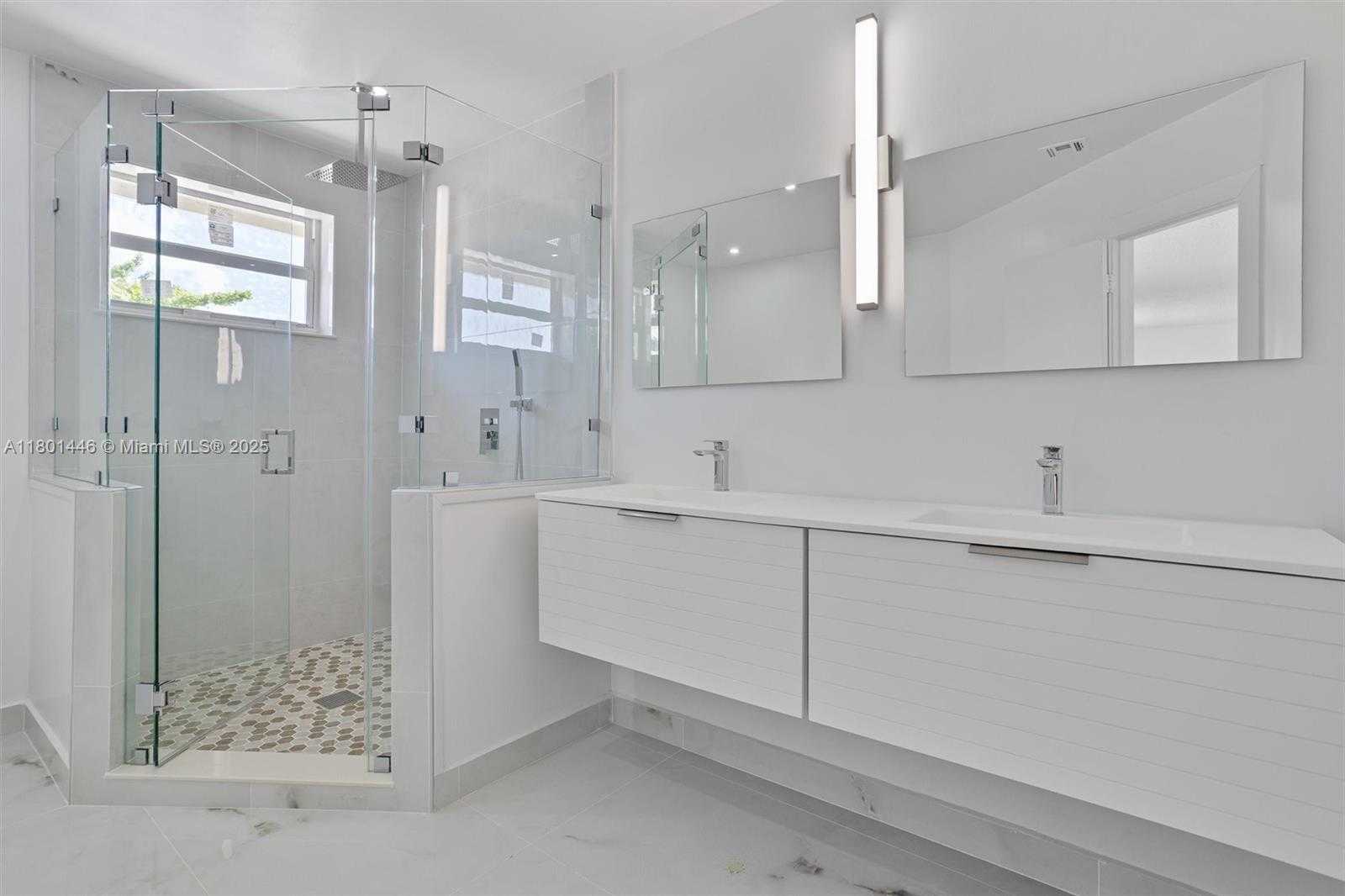 Small Image of 8501 NORTH WEST 191ST ST, Hialeah Number 28