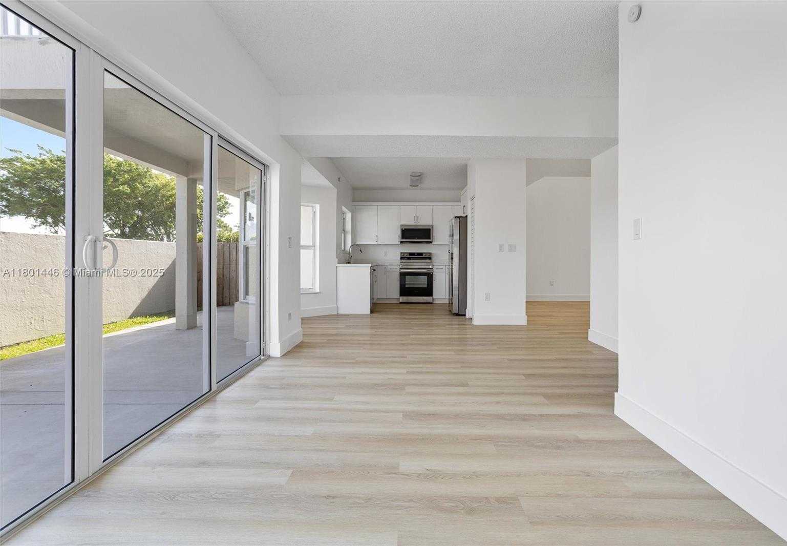 Small Image of 8501 NORTH WEST 191ST ST, Hialeah Number 9
